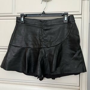 DO+BE leather Skort.